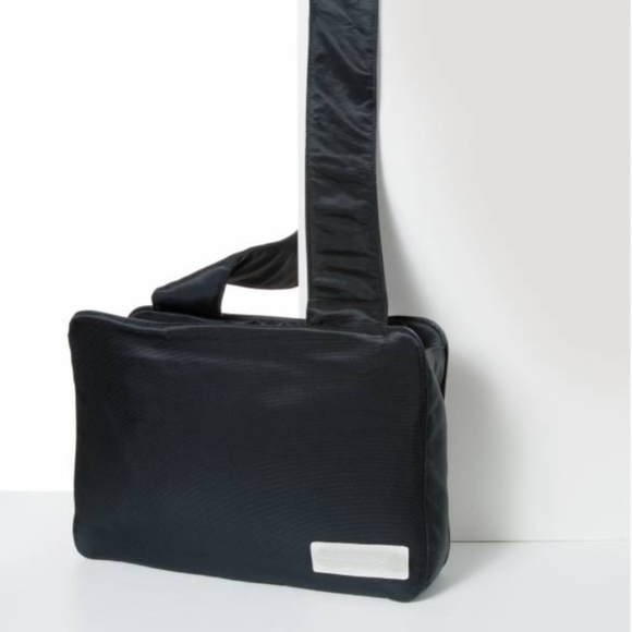 eastpak shoulder bags